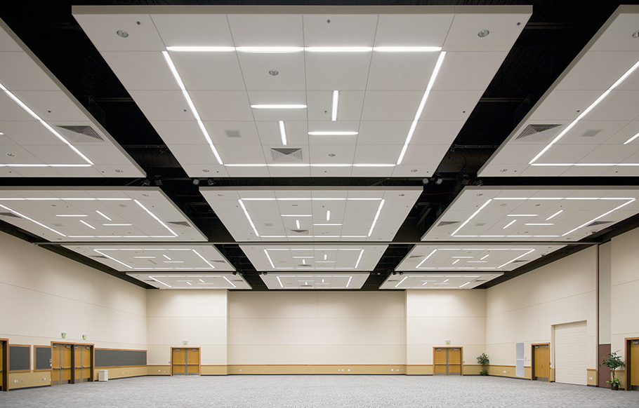 統合天井業界は、住宅体験を向上させるインテリジェントなデザインを導入しています